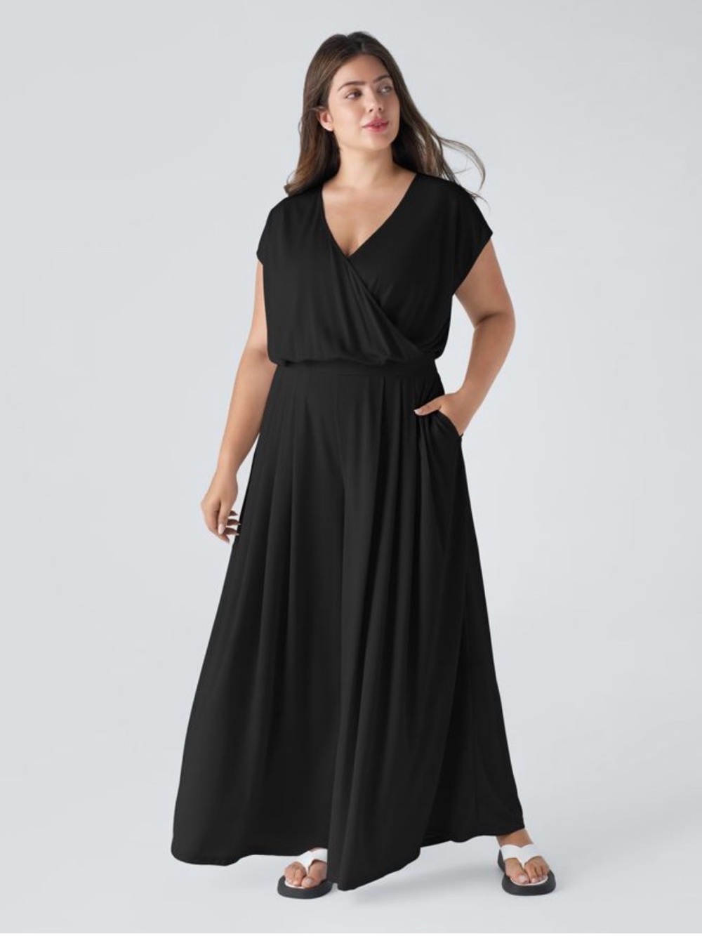 NWT Halara V Neck Short Sleeve Side Pocket Wide Leg Flowy Jumpsuit